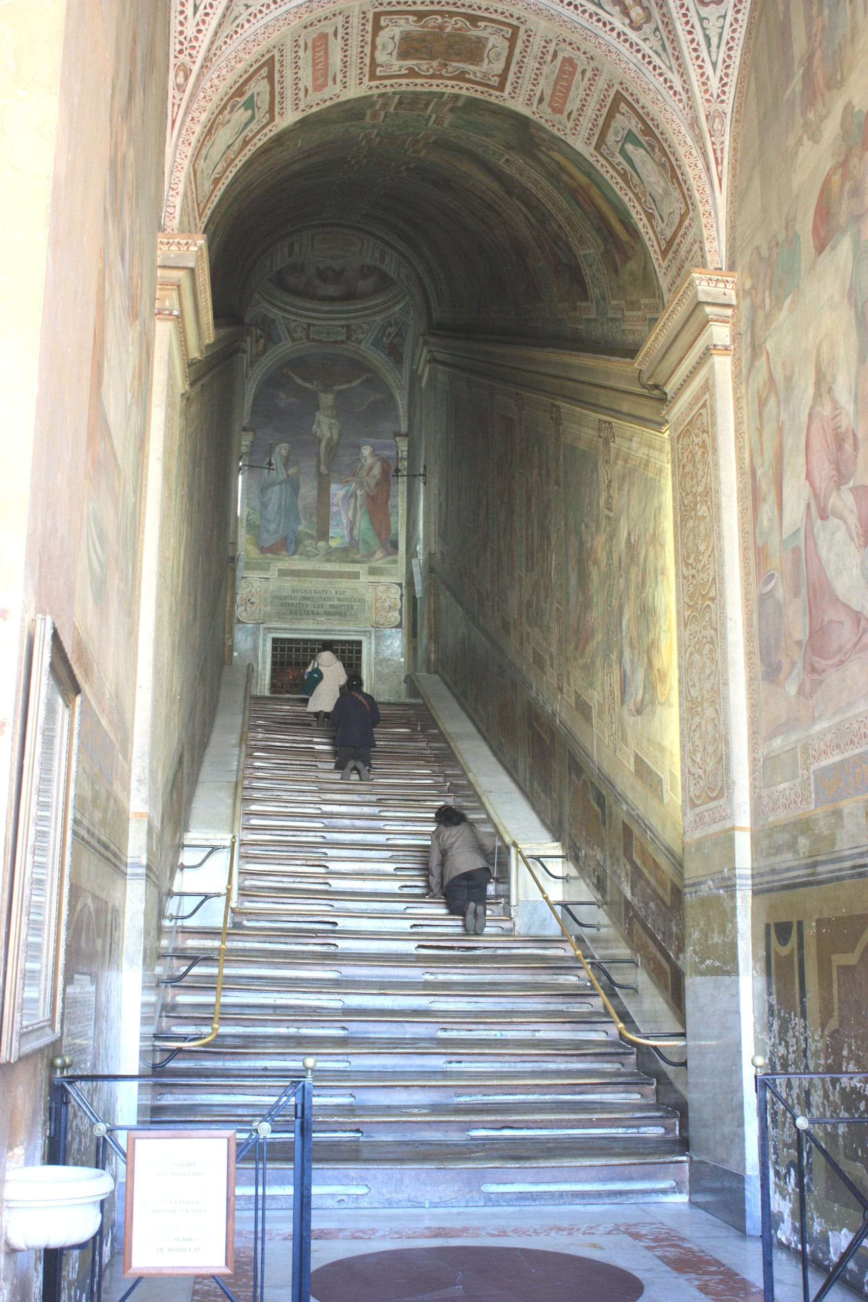 I 28 gradini della Scala Santa a Roma